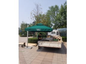 希爾頓酒店用側立傘